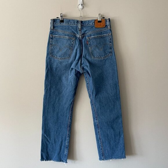Levi's 501 Cropped High Rise Button Fly Waist Denim Medium Wash Jeans Blue 28 - Picture 3 of 10